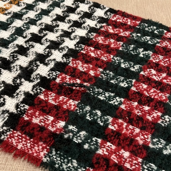 NWT Multi-Color Bazzaara Scarf - Picture 3 of 6